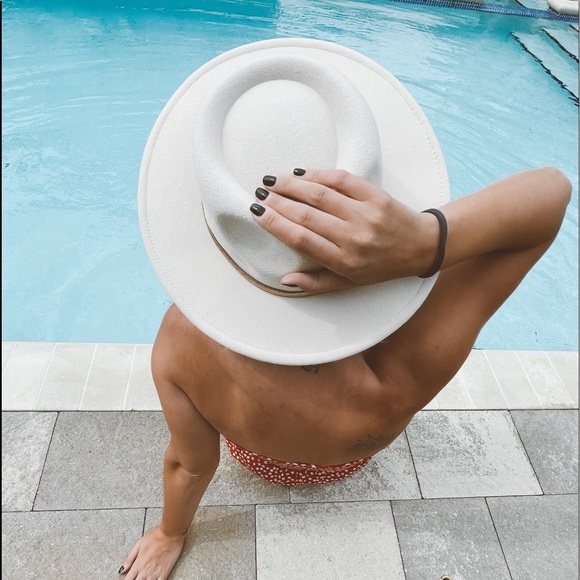 Shipping,Bundles & More 🛍️ - Picture 2 of 2